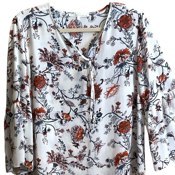 Violet + Claire Blouse SZ L White Floral Spring Ruffle Bell Sleeve - Picture 4 of 8